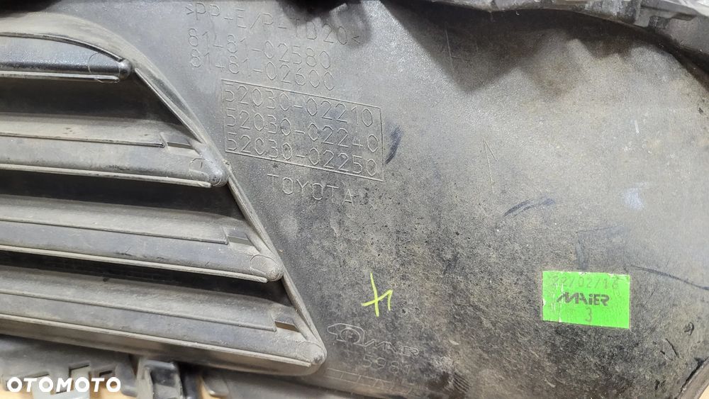 TOYOTA AURIS II E18 15-18 LIFT KRATKA RAMKA HALOGENU PRAWA PRAWY PRZÓD 81481-02580 - 3