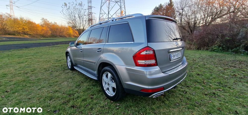 Mercedes-Benz GL 320 CDI DPF 4Matic 7G-TRONIC - 7