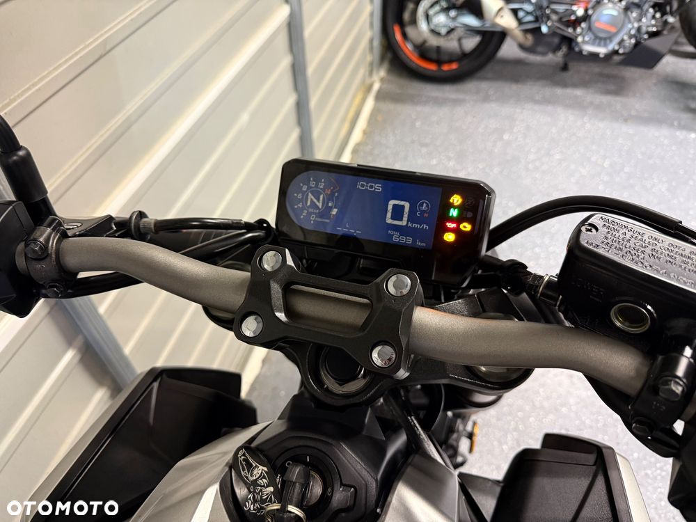 Honda CB - 9
