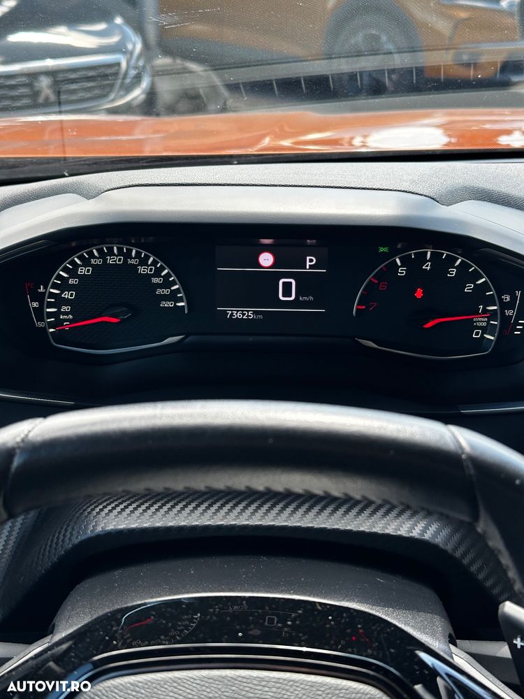 Peugeot 2008 1.5 BlueHDI STT EAT8 Allure - 9