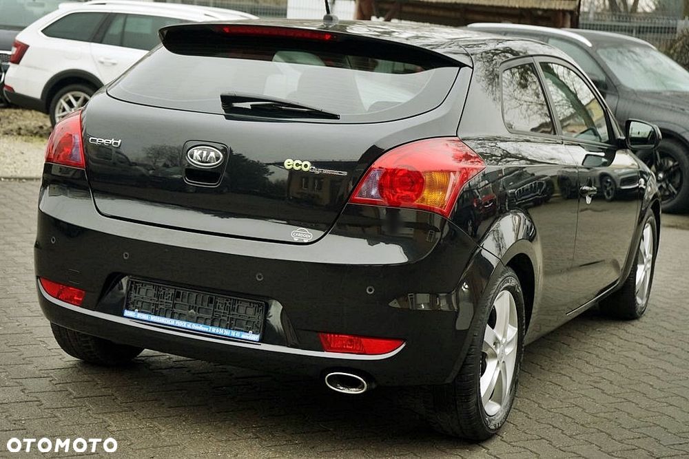 Kia Ceed 1.6 CRDi 90 ISG Vision - 6