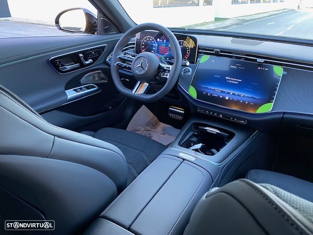 Mercedes-Benz E 300 ver-de - 10