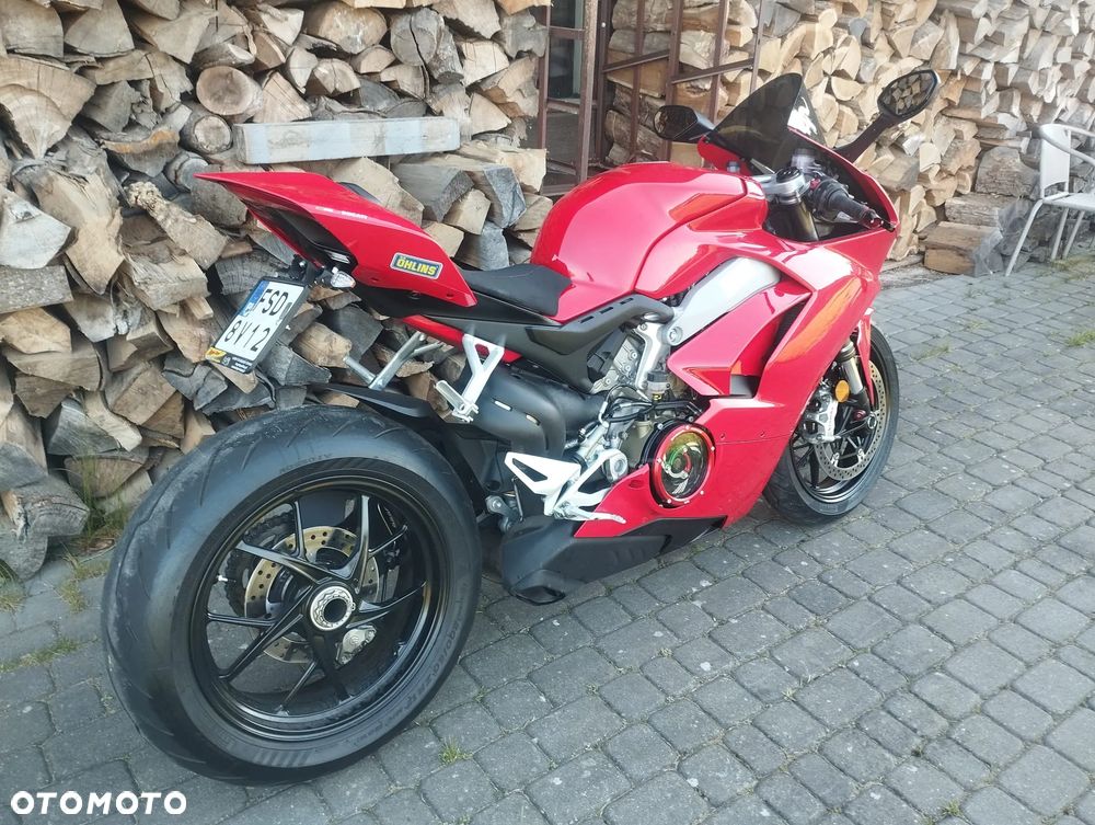 Ducati Panigale V4 - 2