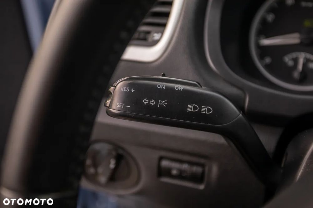 Skoda Roomster 1.4 MPI Ambition PLUS EDITION - 25