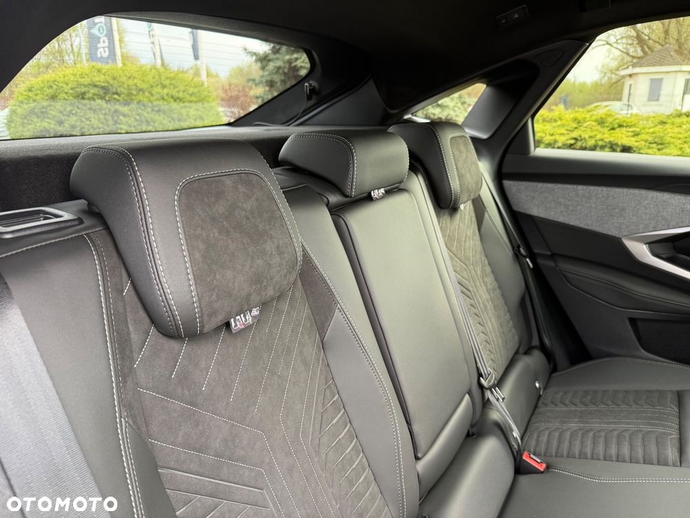 Peugeot 3008 1.2 PureTech mHEV GT Exclusive e-DCS6 - 15