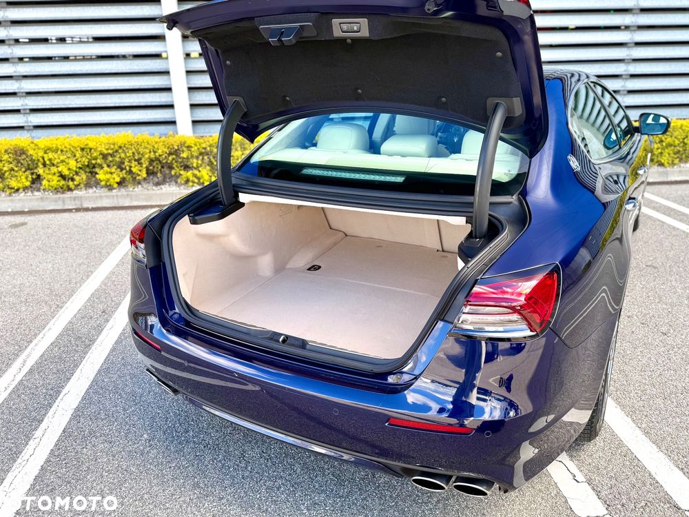 Maserati Quattroporte GranLusso S - 13