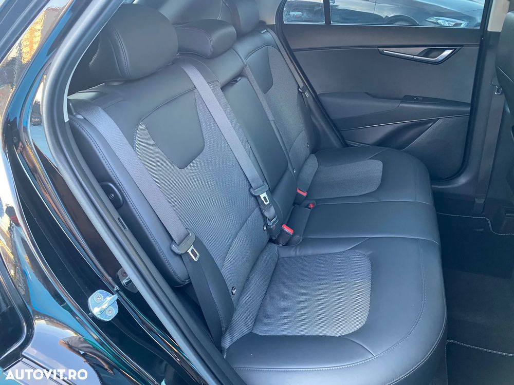 Kia Niro 1.6 GDI 6DCT PHEV Comfort - 23