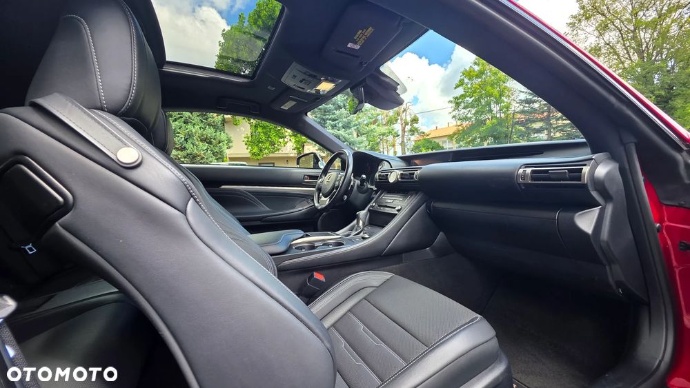 Lexus RC 200t / 300 F Sport - 19