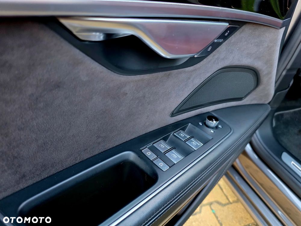 Audi A8 - 14