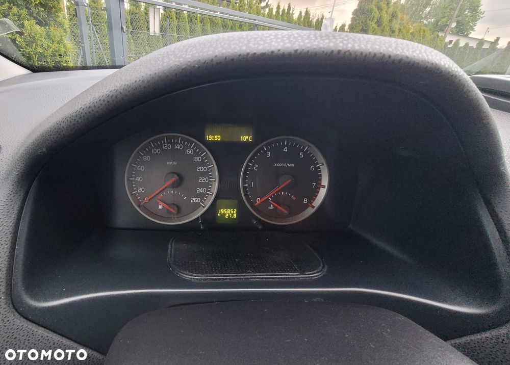 Volvo V50 - 11