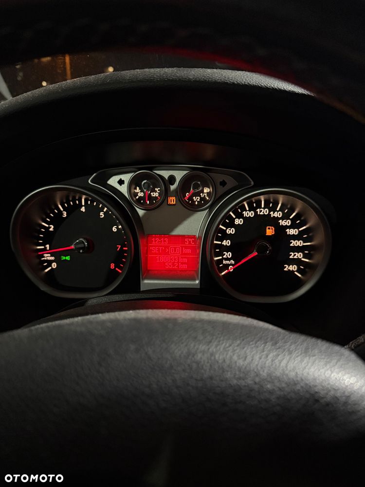 Ford Focus 1.6 16V Sport - 12