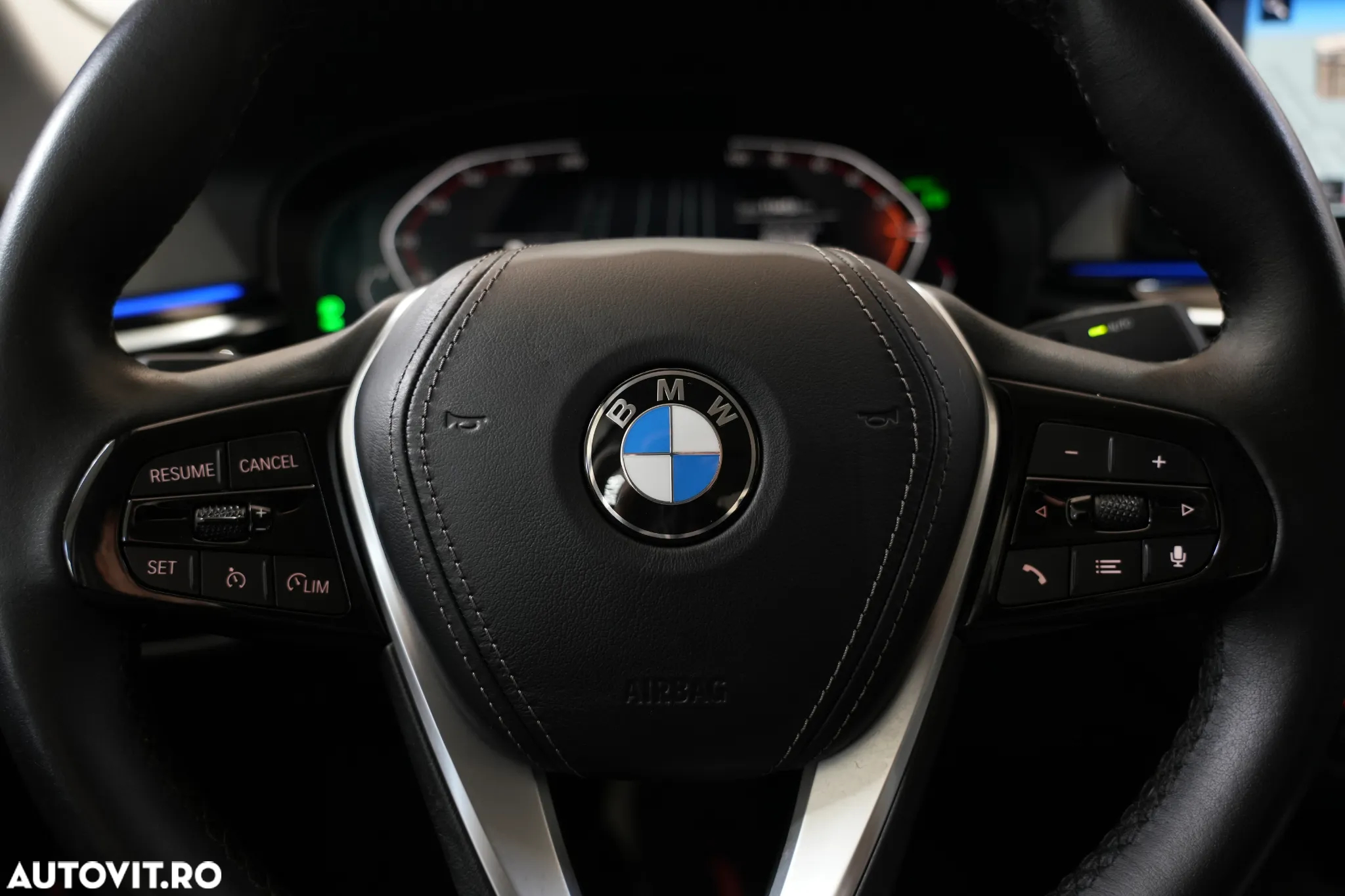 BMW Seria 5 520i Aut. Luxury Line - 13