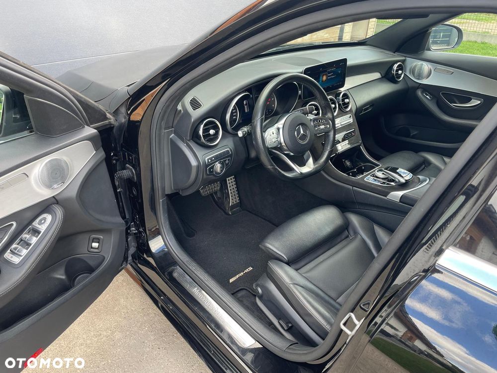 Mercedes-Benz Klasa C 300 d 4Matic 9G-TRONIC AMG Line - 9