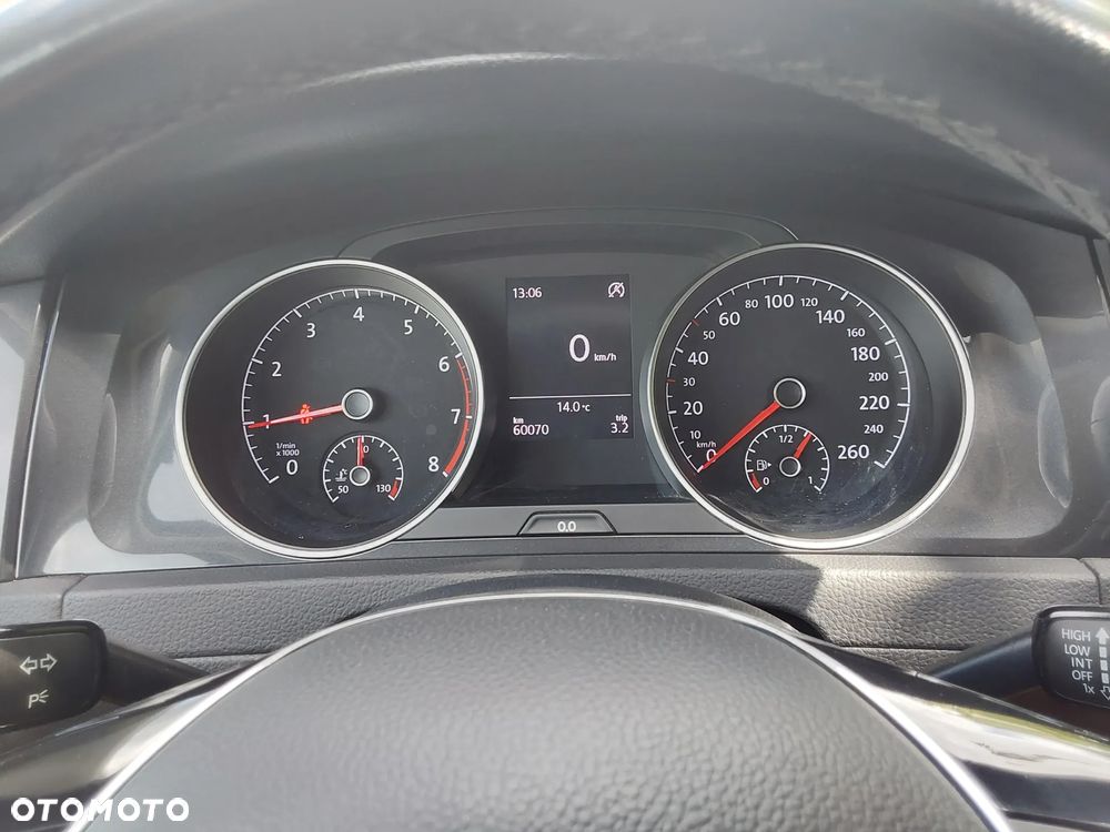 Volkswagen Golf 1.0 TSI BMT Trendline - 12