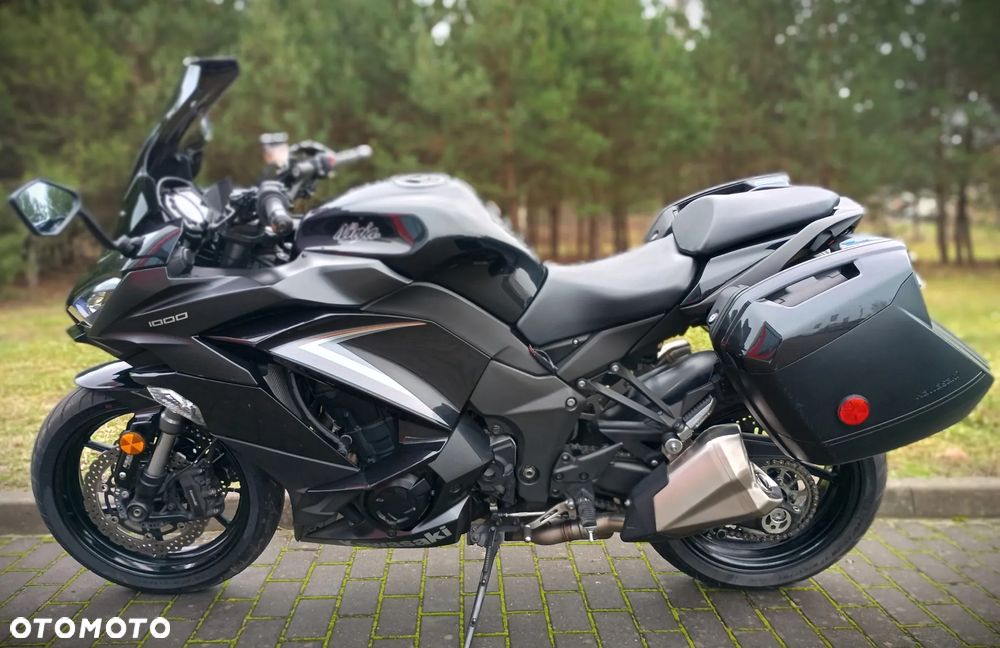 Kawasaki Ninja 1000 SX - 3