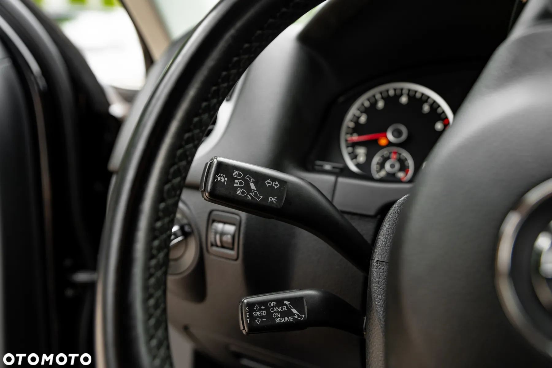Volkswagen Tiguan 2.0 TSI 4Mot R-Style DSG - 30