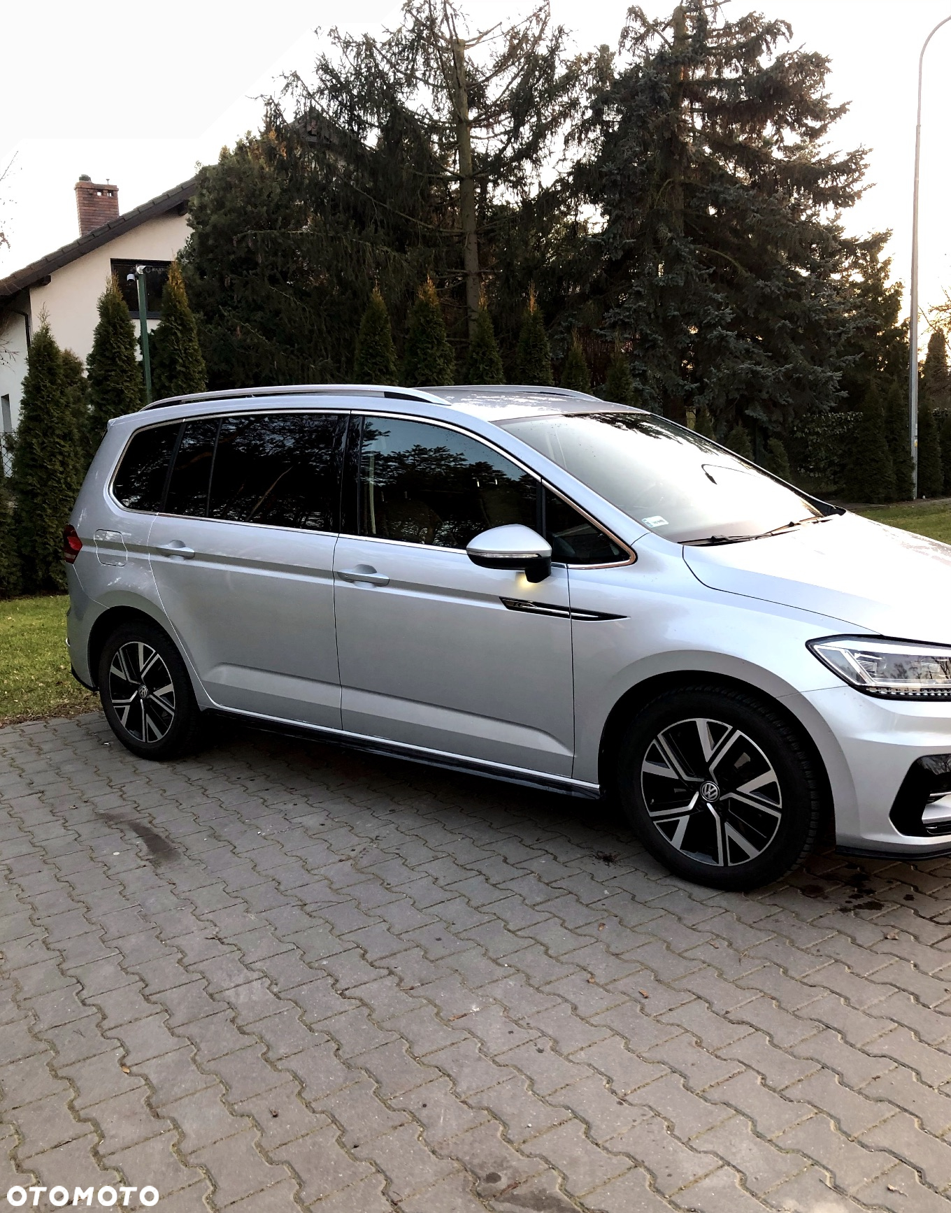 Volkswagen Touran 1.5 TSI EVO Highline DSG - 4