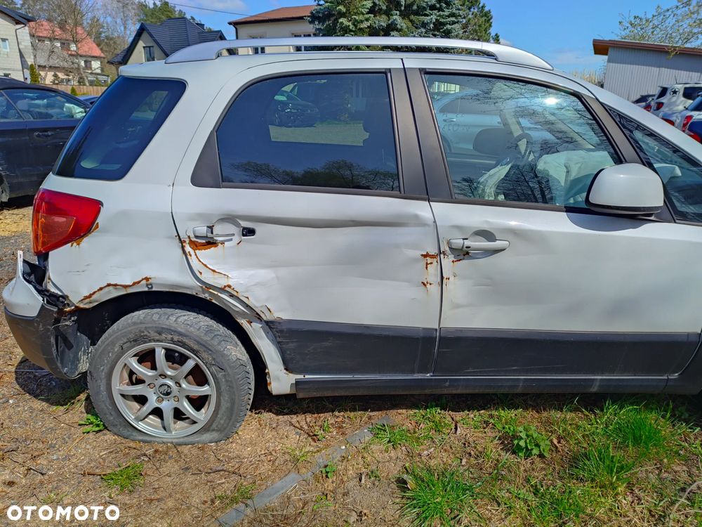 Fiat Sedici 2.0 Multijet DPF 4x4 Luxury - 6