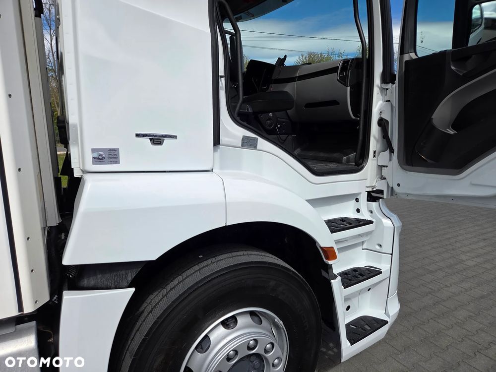 Mercedes-Benz Antos atego actros 1830 - 33