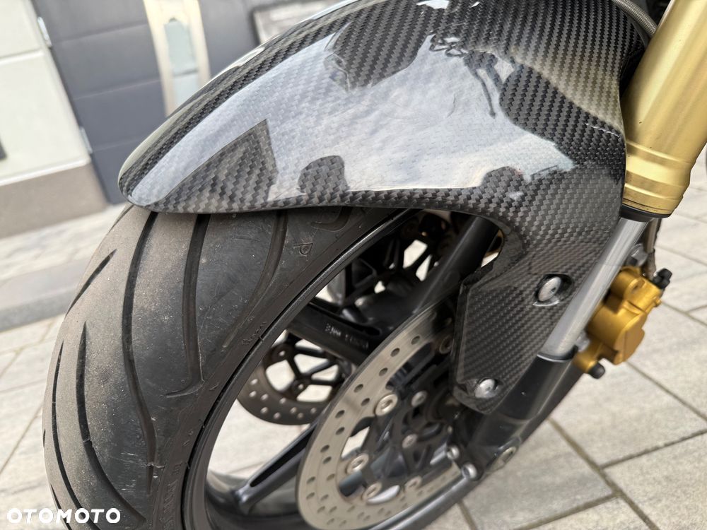 Triumph Street Triple - 12