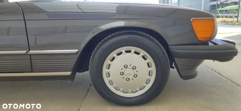 Mercedes-Benz SL - 11