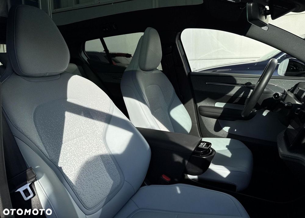 Volvo EX30 - 27