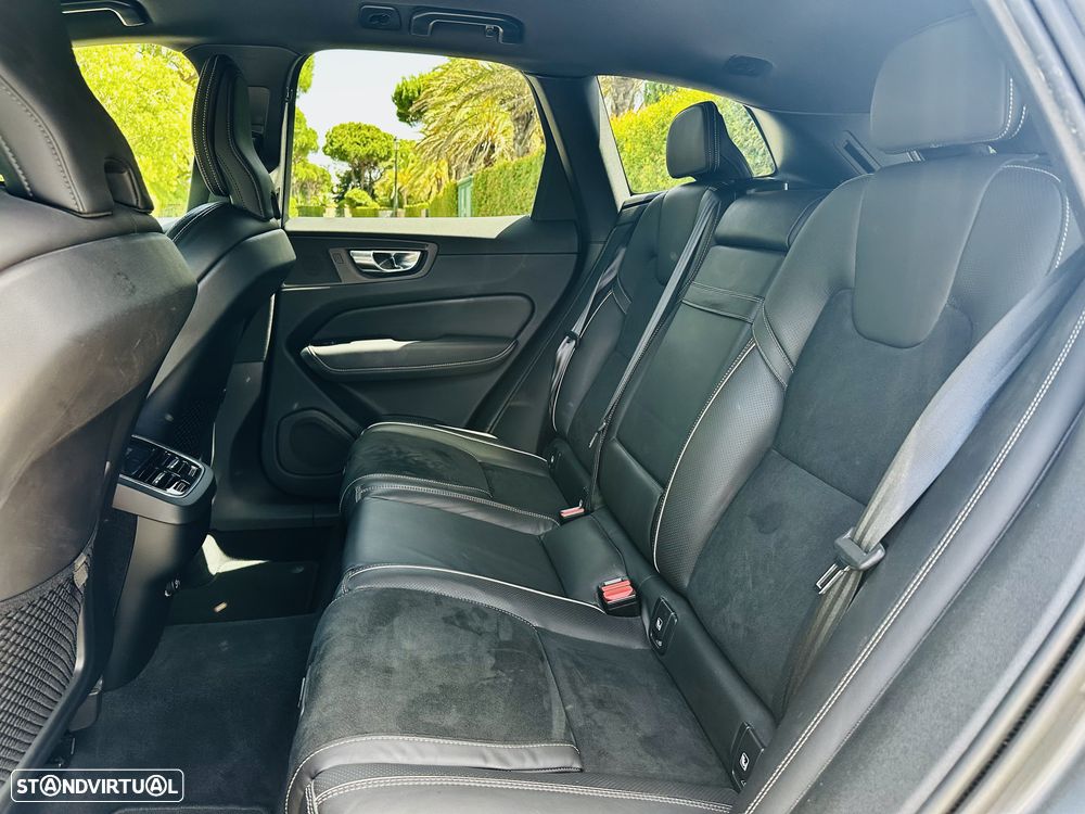 Volvo XC 60 2.0 D4 R-Design AWD - 22