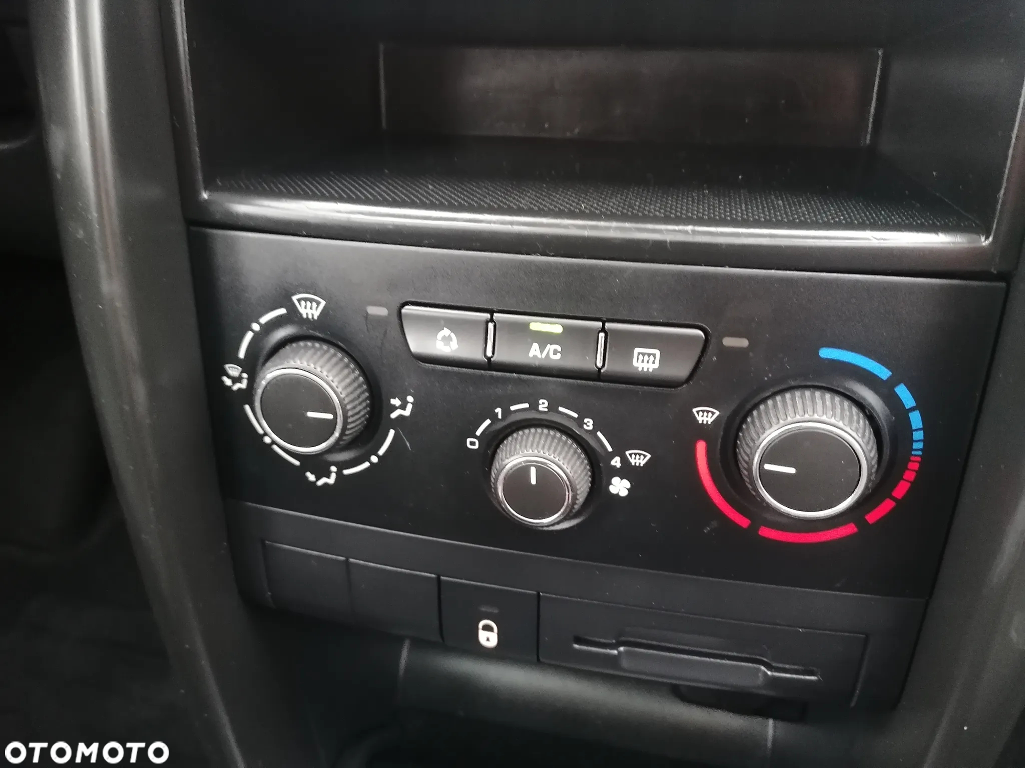 Peugeot 207 1.4 U Move - 17