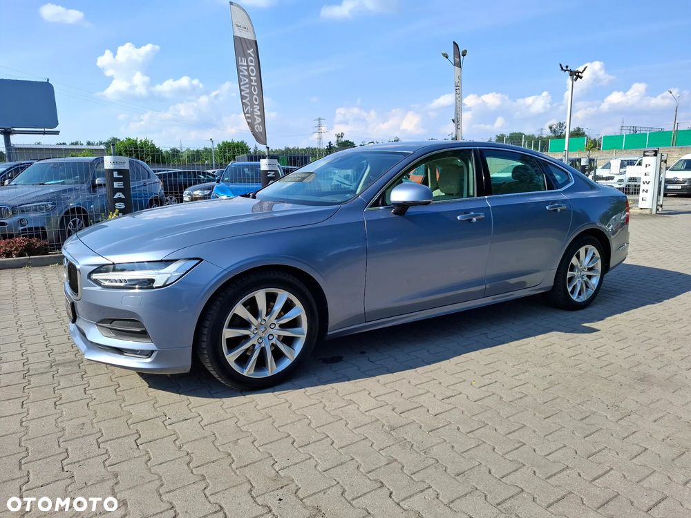 Volvo S90 - 2