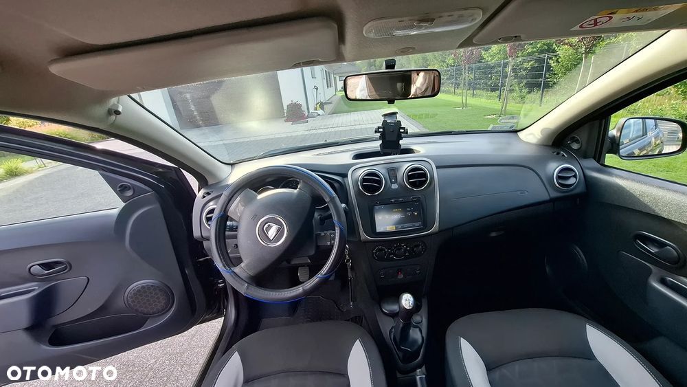 Dacia Sandero 1.5 dCi Laureate - 14