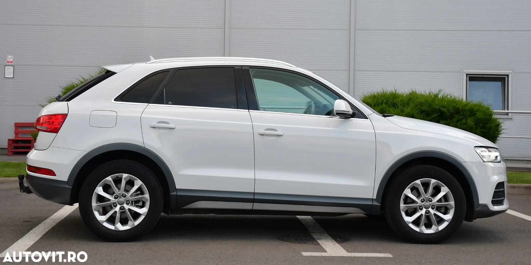 Audi Q3 2.0 TDI Quattro Stronic Design - 9