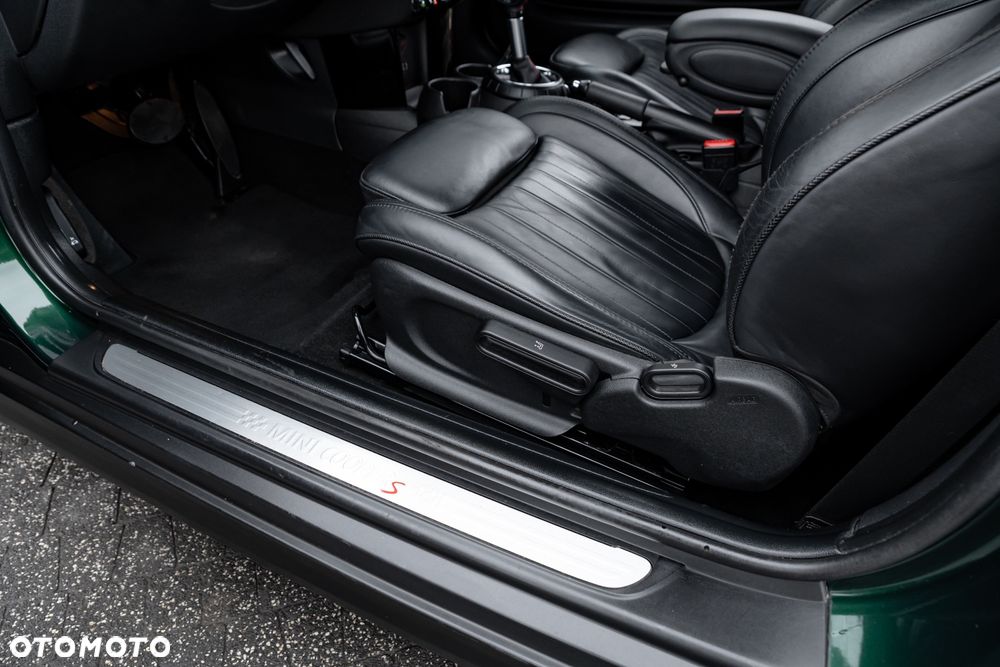 MINI Cooper S Sport-Aut - 18
