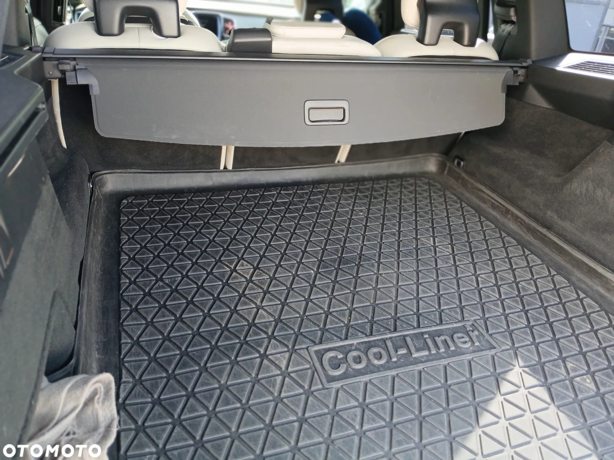 Volvo XC 90 B5 D AWD R-Design - 27