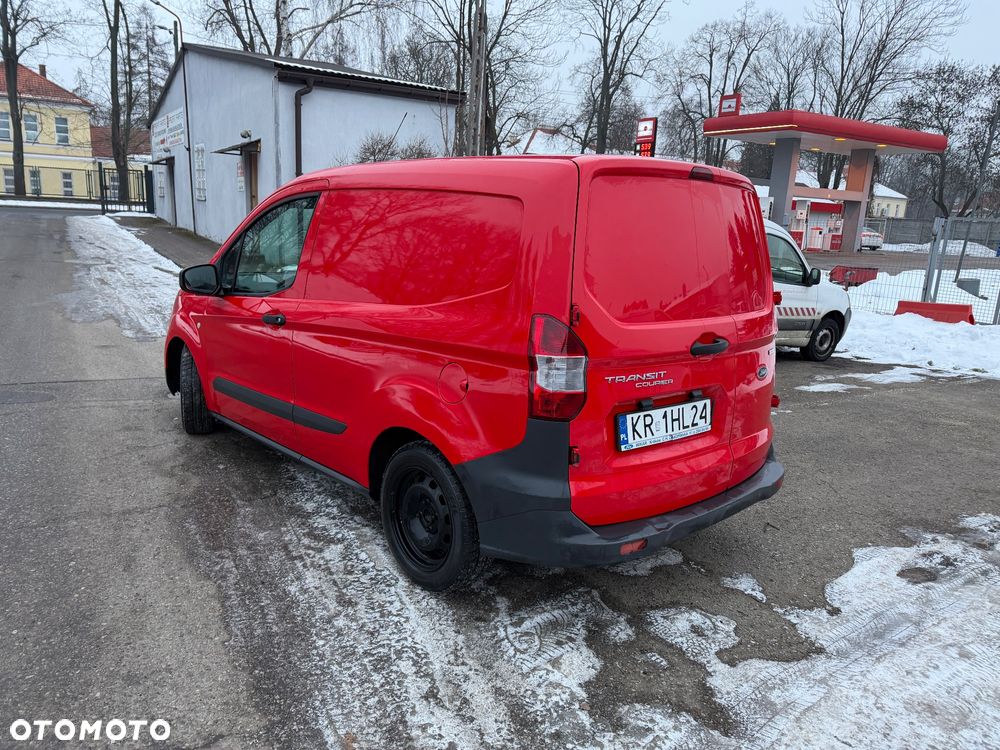 Ford Transit Courier Ambiente - 25