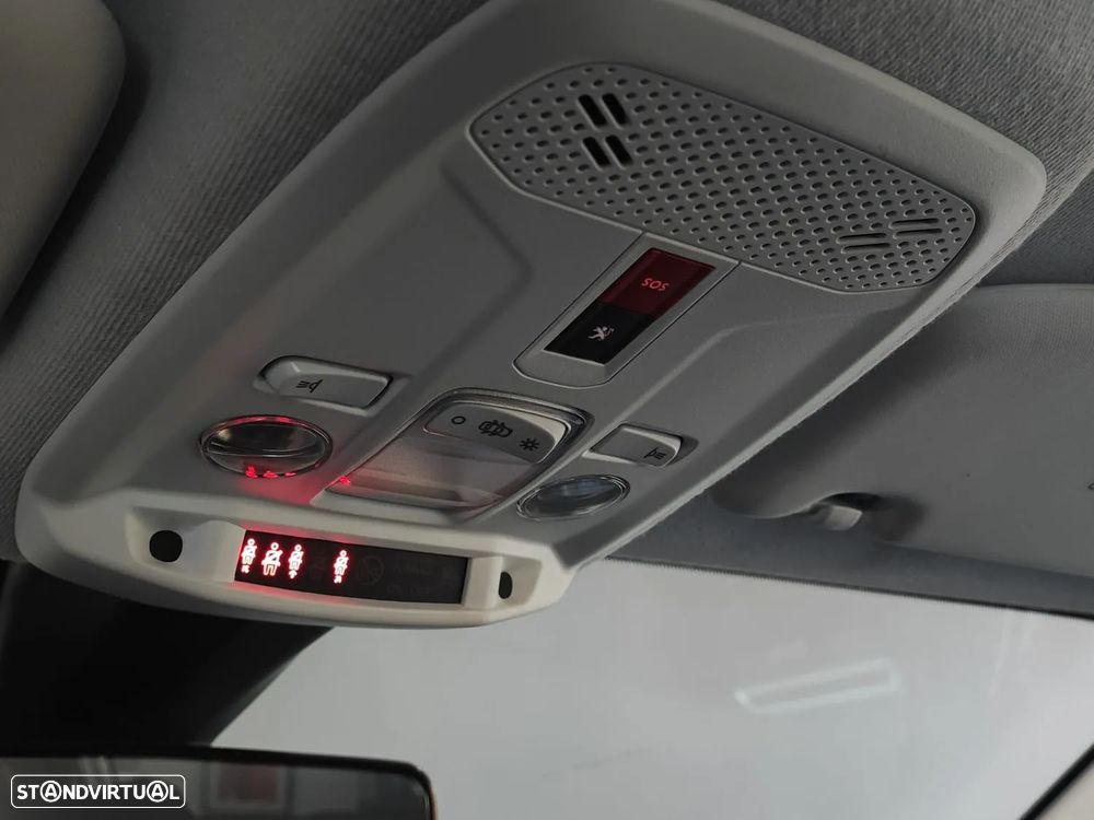 Peugeot 208 1.2 PureTech Active Pack - 49