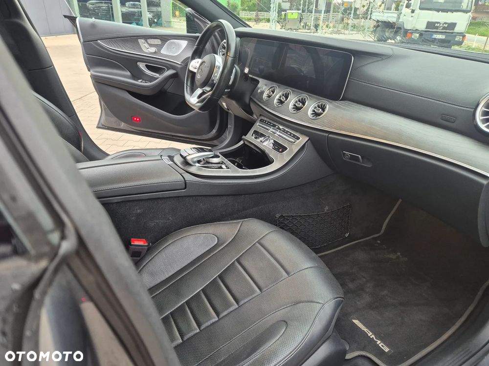 Mercedes-Benz CLS - 13