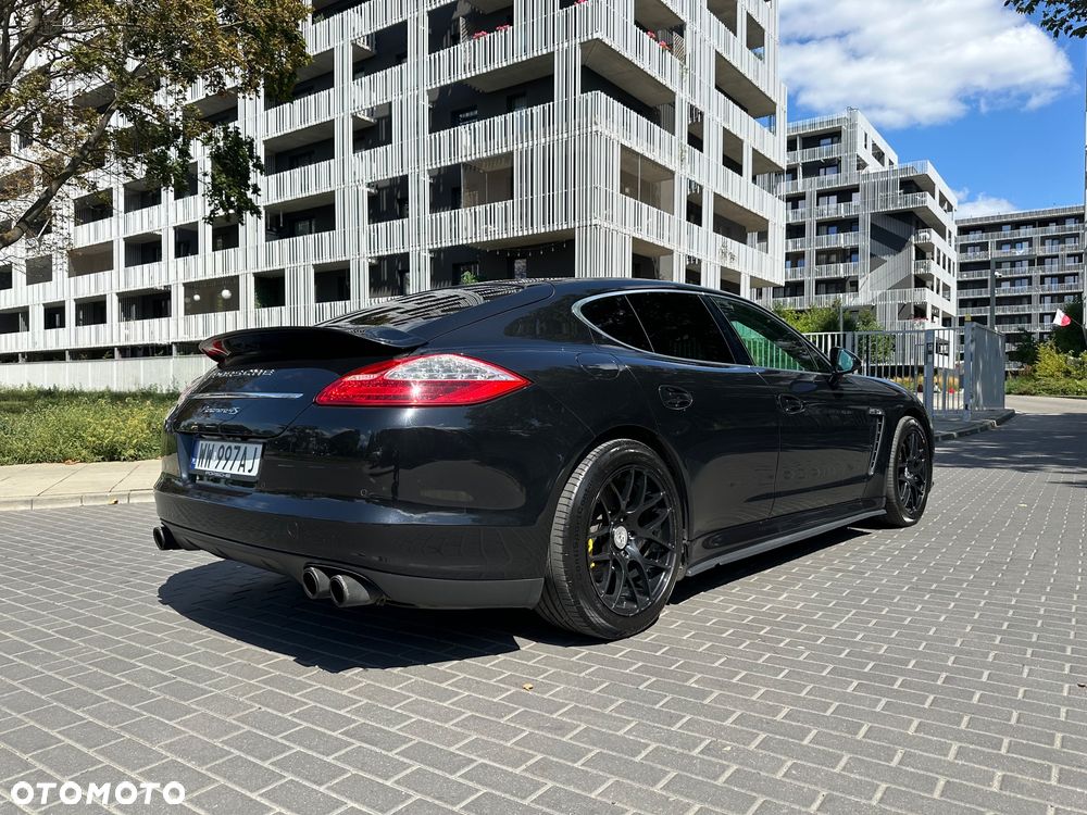 Porsche Panamera 4S PDK - 5