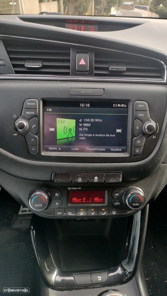 Kia Ceed SW 1.6 CRDi GT Line - 11