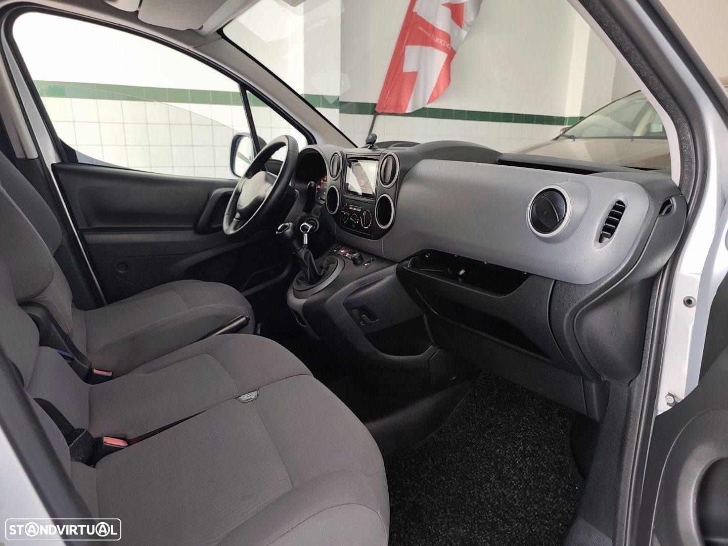 Peugeot Partner 1.6 BlueHDi L1 SE Office - 9