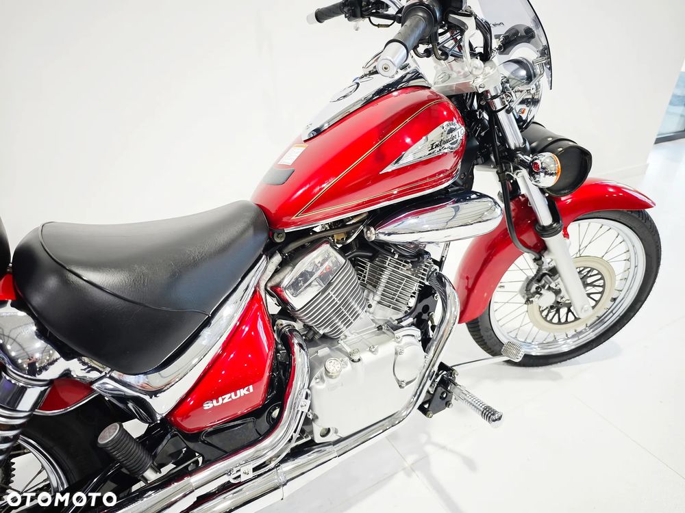 Suzuki Intruder - 11