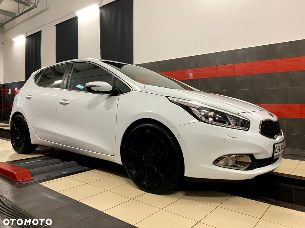 Kia Ceed 1.6 GDI Platinum Edition - 6