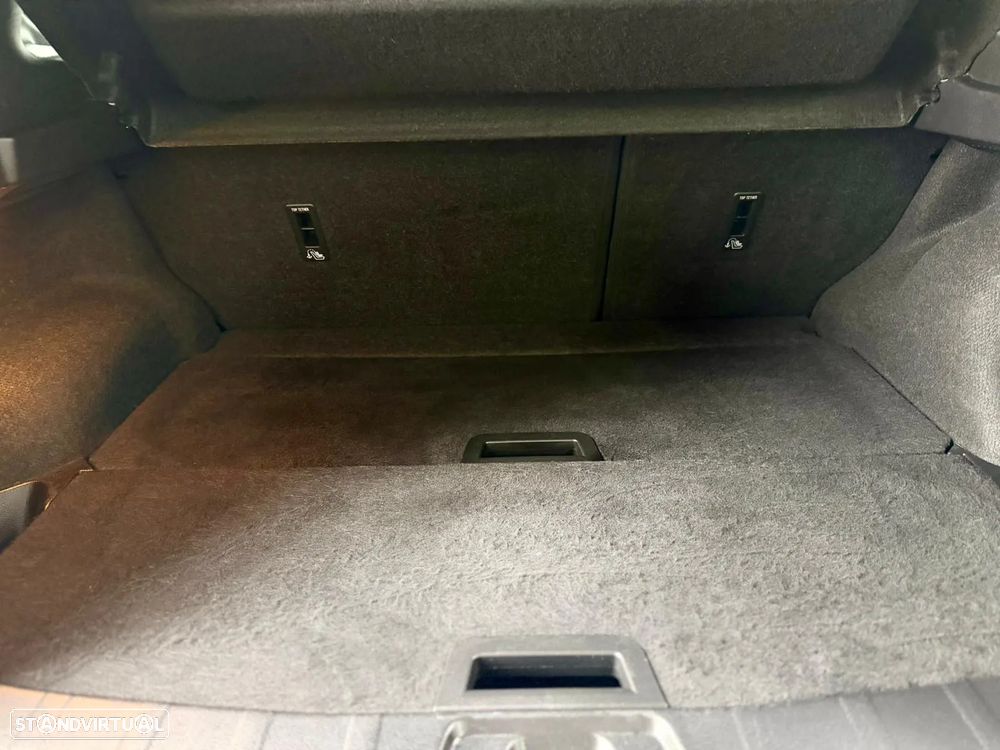Nissan Qashqai 1.5 dCi N-Connecta 18 - 26
