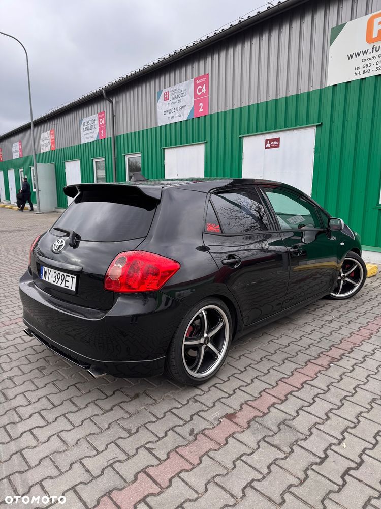 Toyota Auris 2.2 D-4D D-CAT - 5