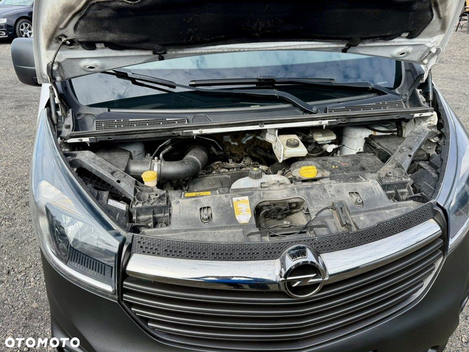Opel Vivaro - 38