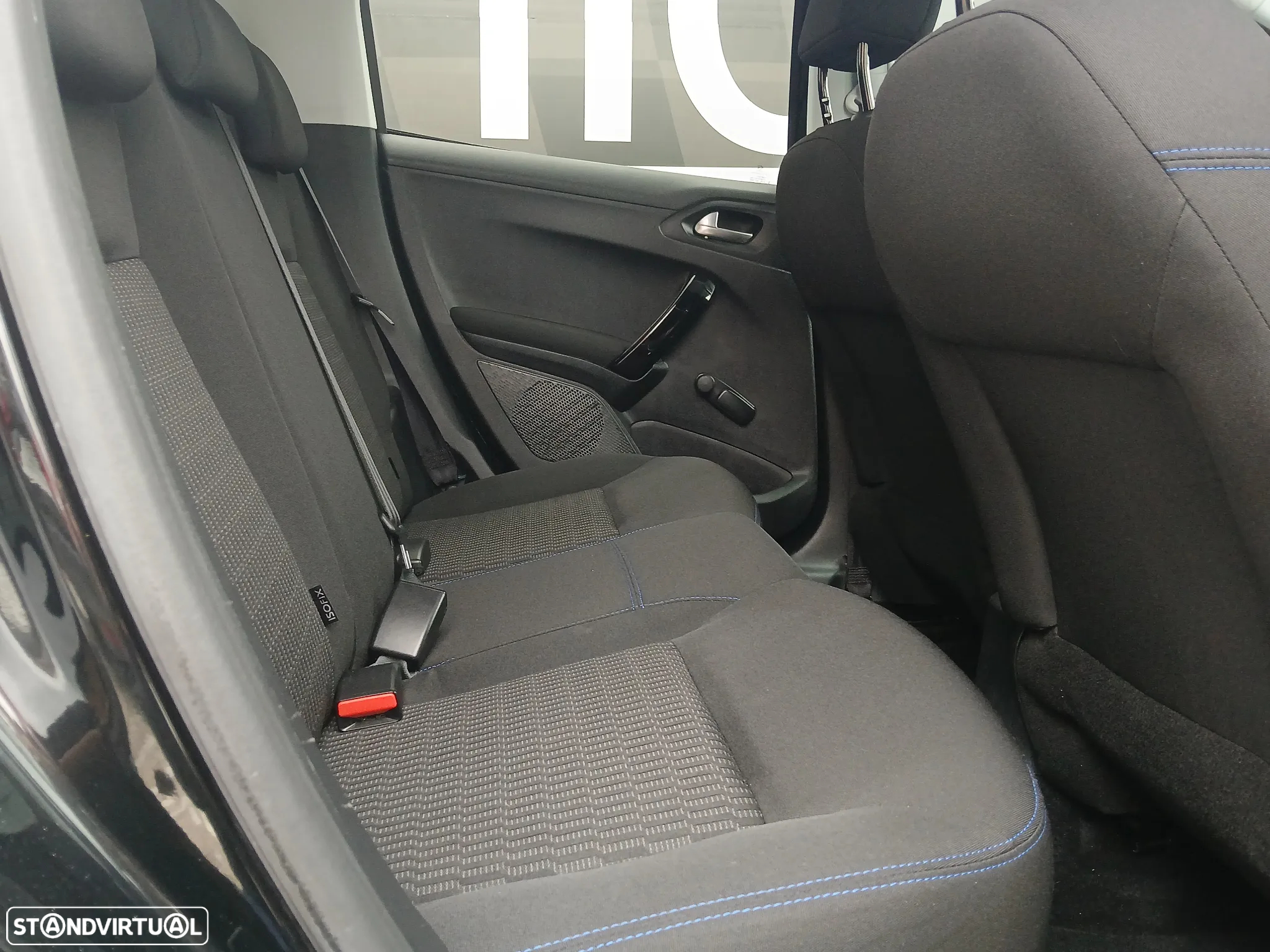 Peugeot 208 1.5 BlueHDi Signature - 17