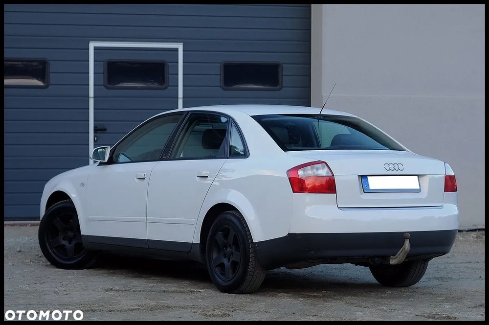 Audi A4 Limousine - 18