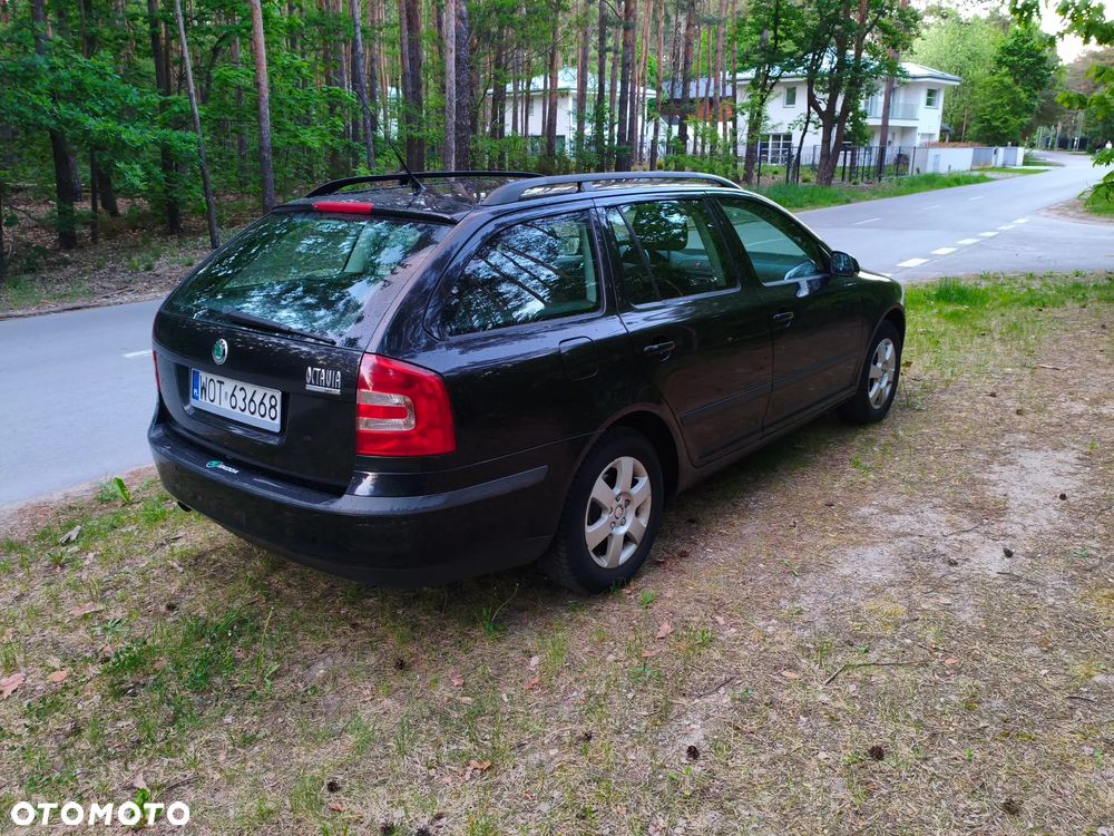 Skoda Octavia 1.6 Combi Classic - 4