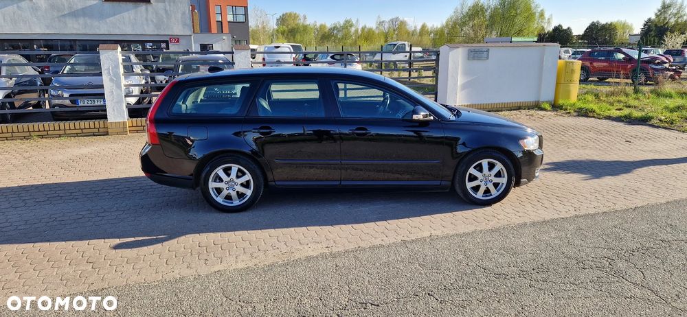 Volvo V50 1.6D DPF DRIVe Kinetic - 4