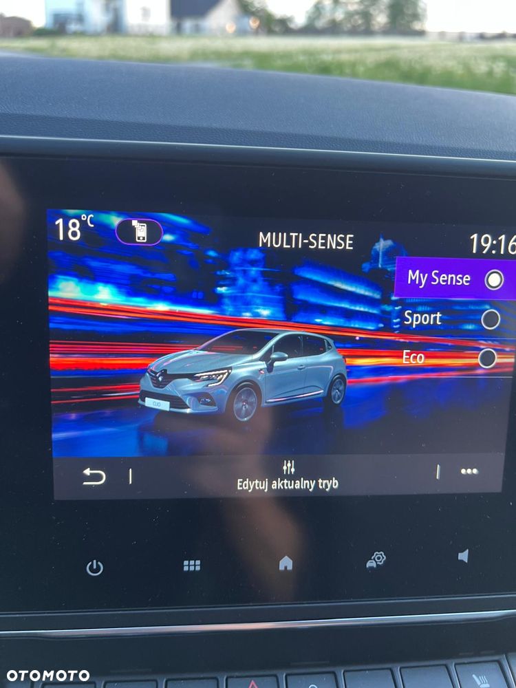 Renault Clio - 16