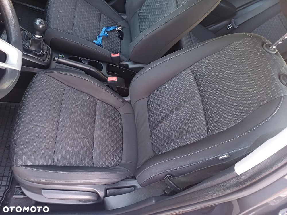 Kia Rio 1.2 Business Line - 29